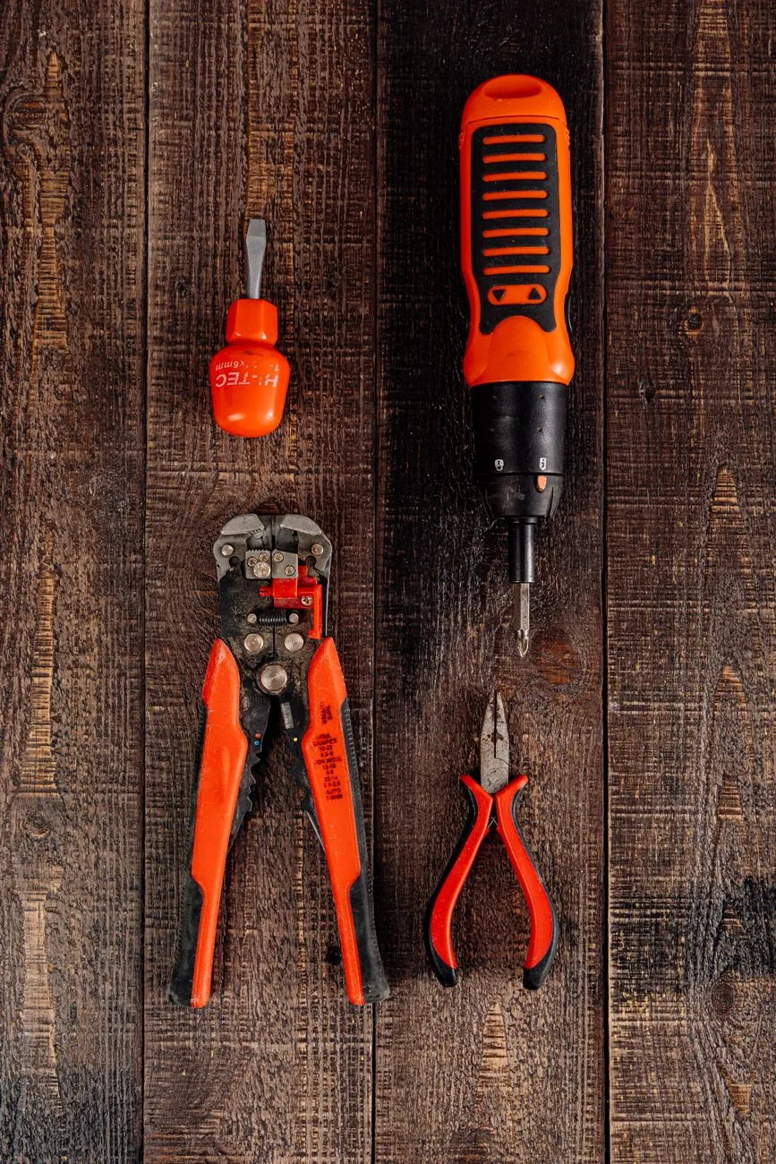 Best Wire Strippers for Electricians: 9 Top Picks for Clean, Fast Stripping